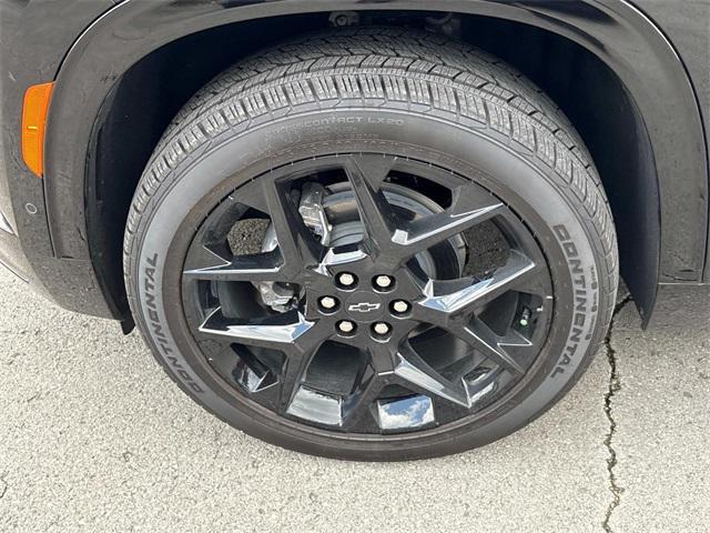 new 2025 Chevrolet Traverse car, priced at $55,000