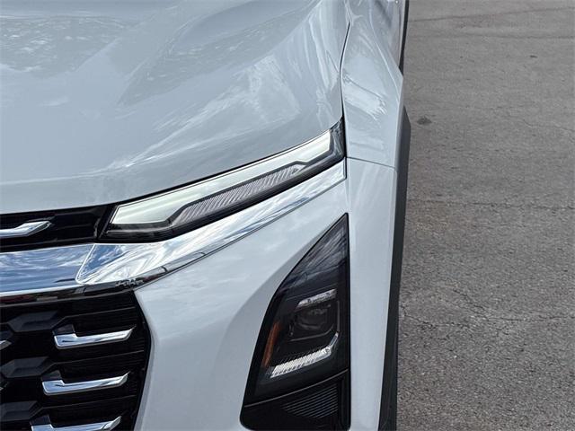 new 2026 Chevrolet Equinox car, priced at $32,045