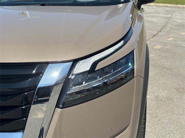 used 2024 Nissan Pathfinder car, priced at $39,984