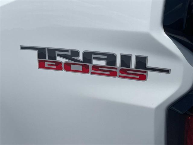 new 2025 Chevrolet Colorado car, priced at $40,000