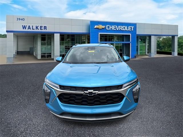 new 2025 Chevrolet Trax car, priced at $24,500