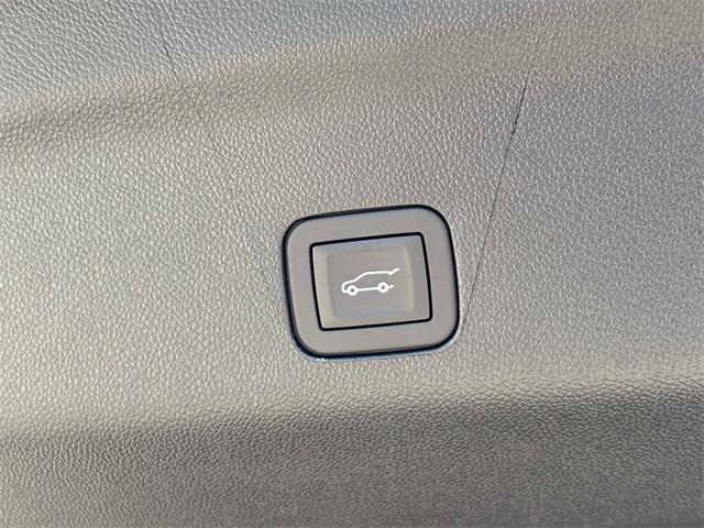 new 2025 Chevrolet Suburban car, priced at $87,544