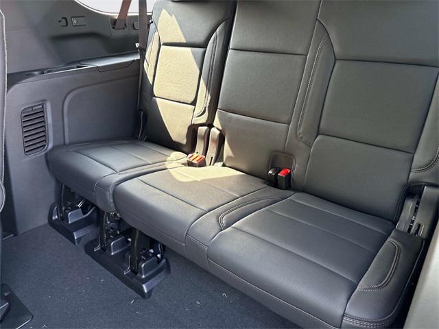 new 2025 Chevrolet Suburban car, priced at $87,544