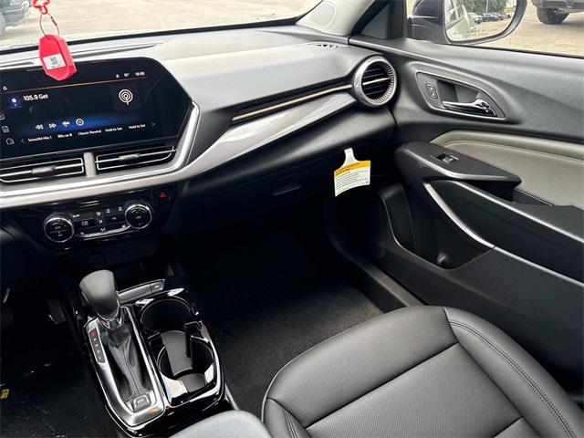 new 2025 Chevrolet Trax car, priced at $26,000