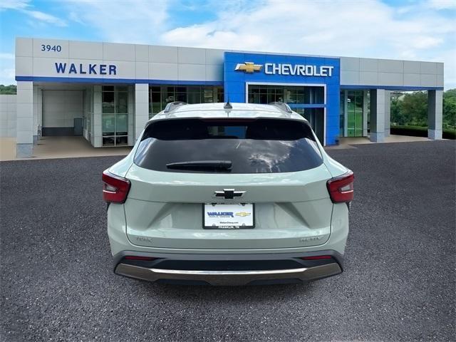 new 2025 Chevrolet Trax car, priced at $26,000