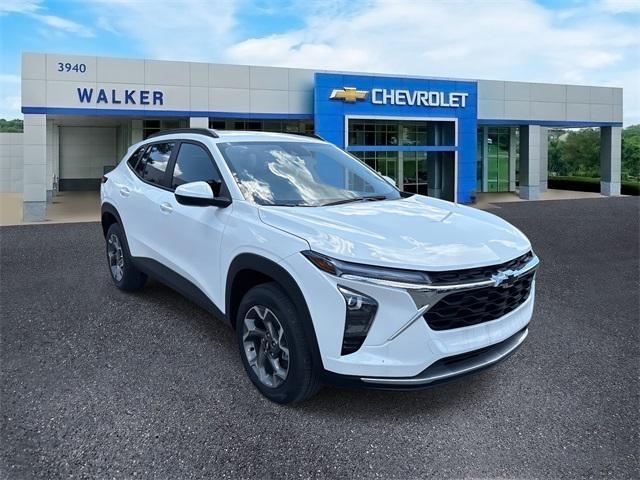 new 2025 Chevrolet Trax car, priced at $25,000