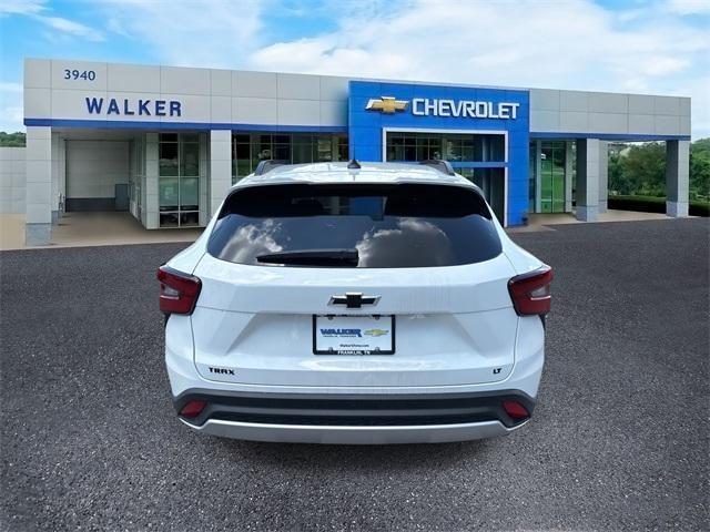new 2025 Chevrolet Trax car, priced at $25,000