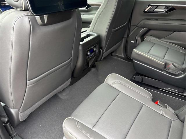 new 2025 Chevrolet Suburban car, priced at $92,000