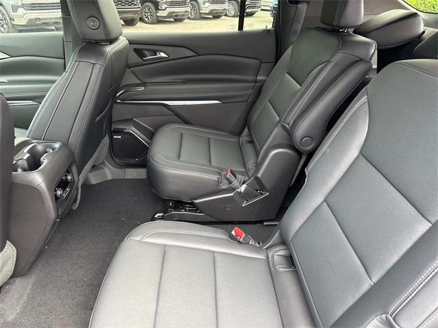 new 2025 Chevrolet Traverse car, priced at $50,000
