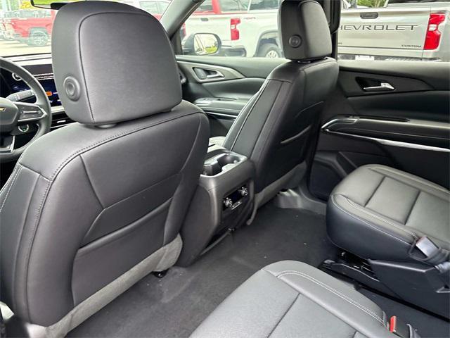 new 2025 Chevrolet Traverse car, priced at $46,000