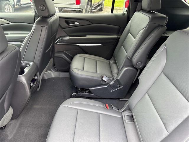 new 2025 Chevrolet Traverse car, priced at $46,000