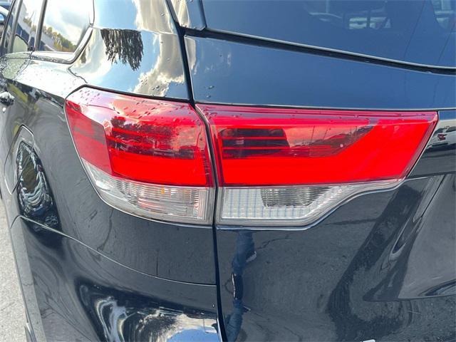 used 2017 Toyota Highlander car, priced at $25,979