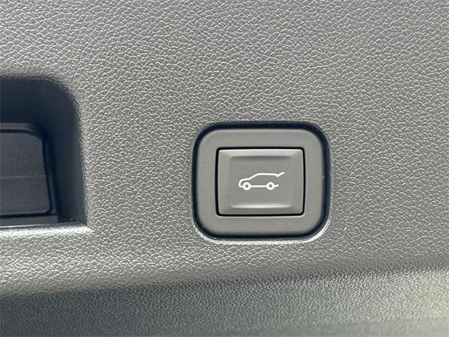new 2026 Chevrolet Traverse car, priced at $41,205