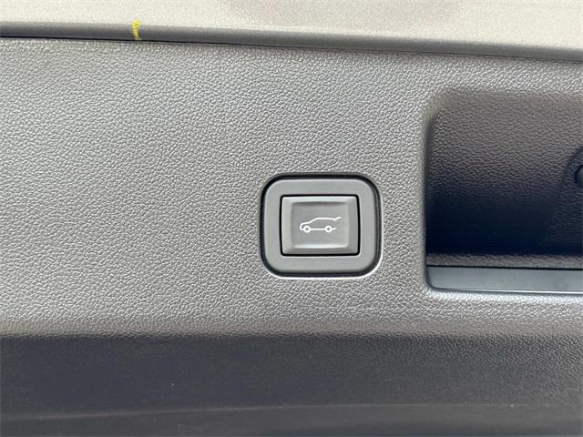 new 2025 Chevrolet Equinox EV car, priced at $40,000
