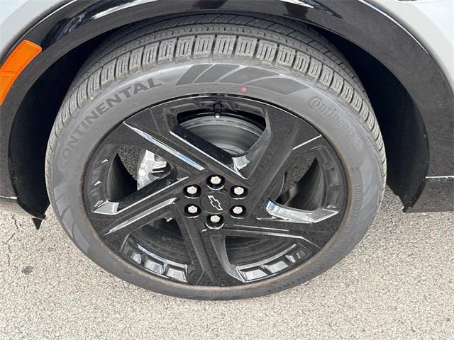 new 2025 Chevrolet Equinox EV car, priced at $40,000