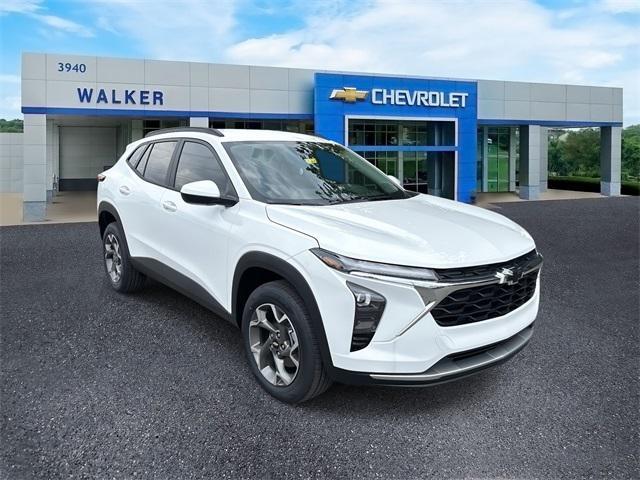 new 2025 Chevrolet Trax car, priced at $24,000