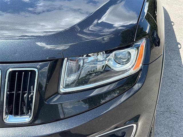 used 2015 Jeep Grand Cherokee car, priced at $15,823