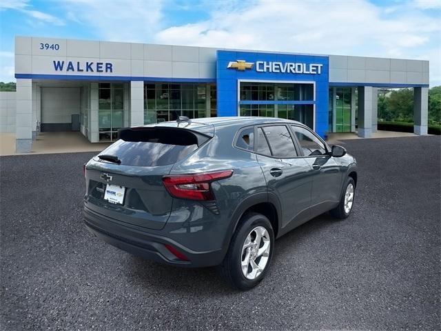 used 2025 Chevrolet Trax car, priced at $22,659
