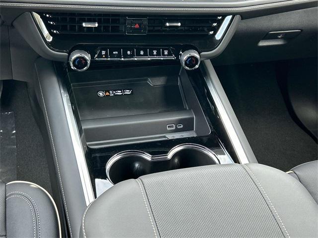 new 2025 Chevrolet Suburban car, priced at $83,120