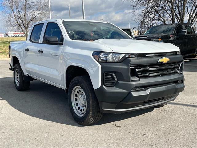 new 2024 Chevrolet Colorado car, priced at $30,500