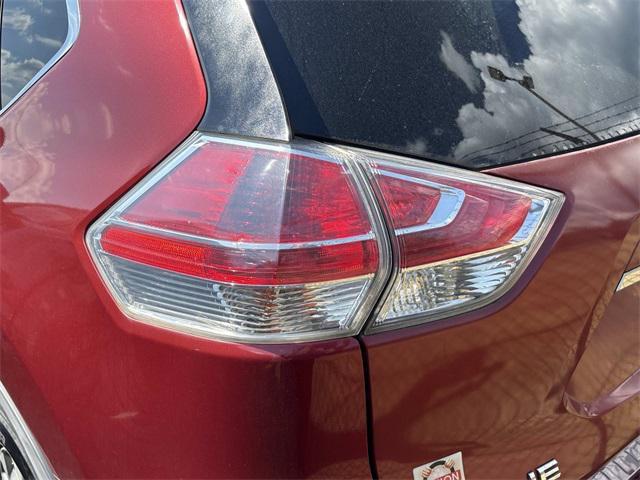 used 2016 Nissan Rogue car, priced at $13,457