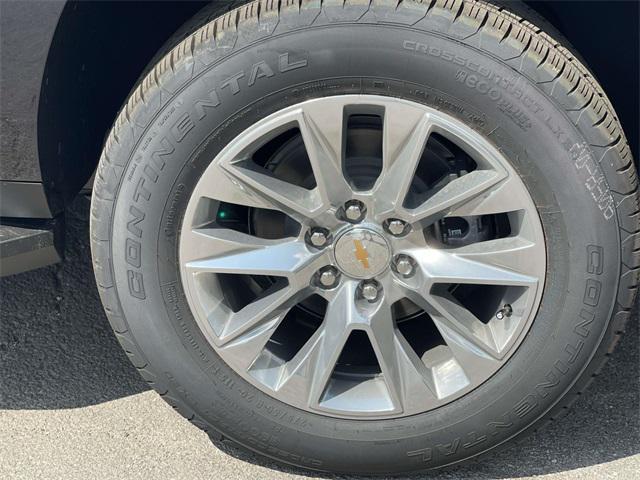 new 2025 Chevrolet Suburban car, priced at $80,000