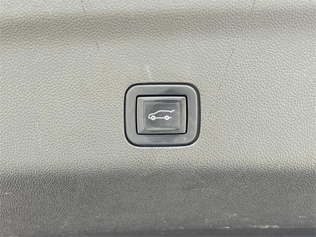 used 2021 GMC Yukon car, priced at $51,182