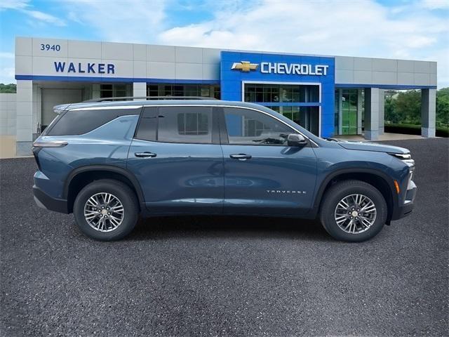 new 2025 Chevrolet Traverse car, priced at $47,000