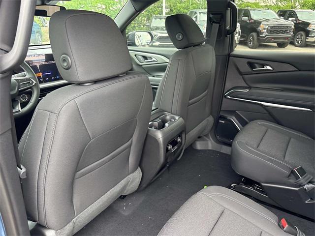 new 2025 Chevrolet Traverse car, priced at $47,000