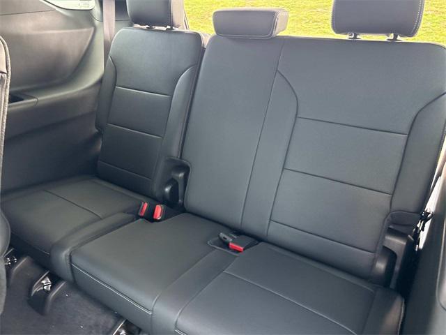 new 2025 Chevrolet Traverse car, priced at $45,500