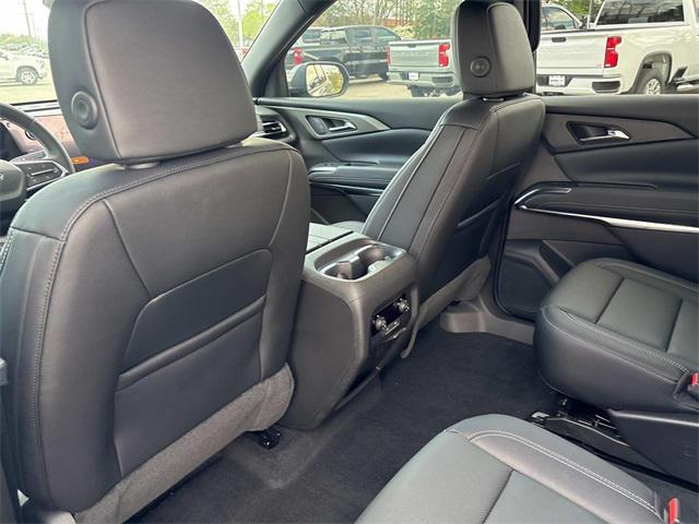 new 2025 Chevrolet Traverse car, priced at $45,500
