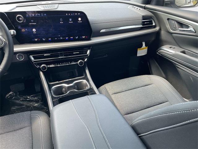 new 2025 Chevrolet Traverse car, priced at $41,000