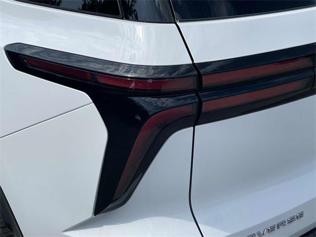 new 2025 Chevrolet Traverse car, priced at $41,000