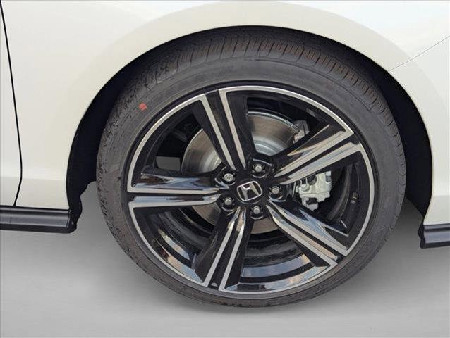 new 2025 Honda Accord Hybrid car, priced at $33,780