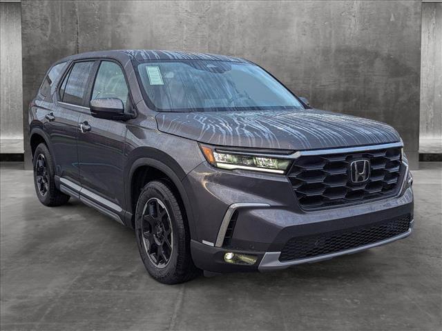 new 2025 Honda Pilot car, priced at $49,545