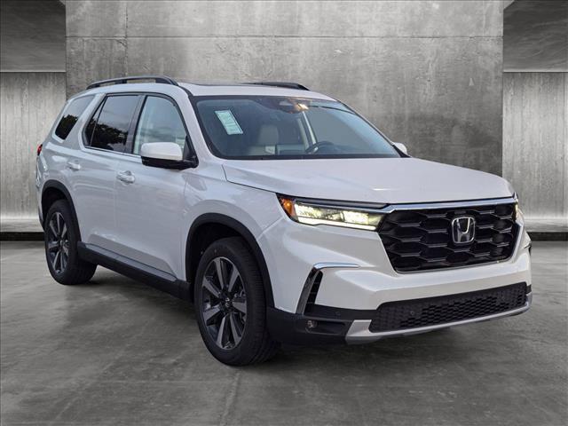 new 2025 Honda Pilot car, priced at $51,150