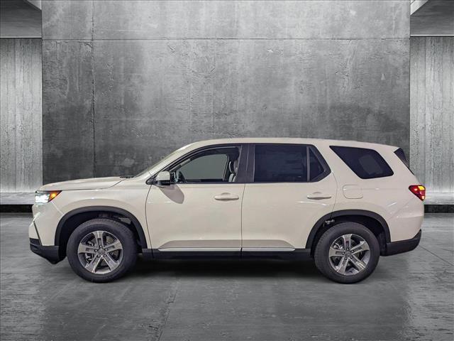 new 2025 Honda Pilot car, priced at $45,350