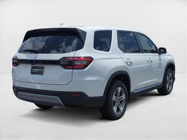 new 2025 Honda Pilot car, priced at $45,172