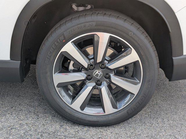 new 2025 Honda Pilot car, priced at $45,874