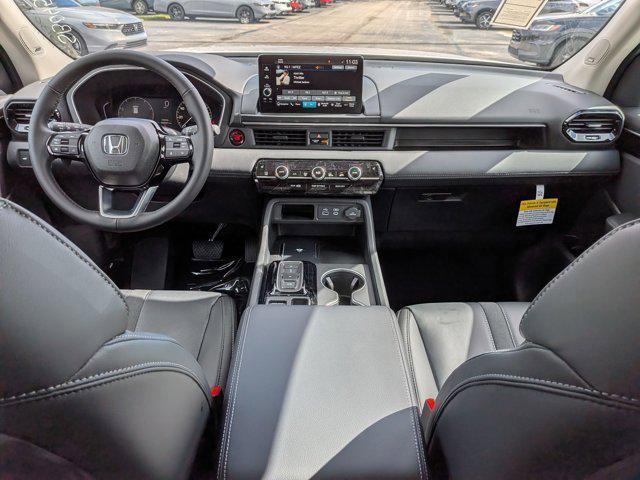 new 2025 Honda Pilot car, priced at $45,874