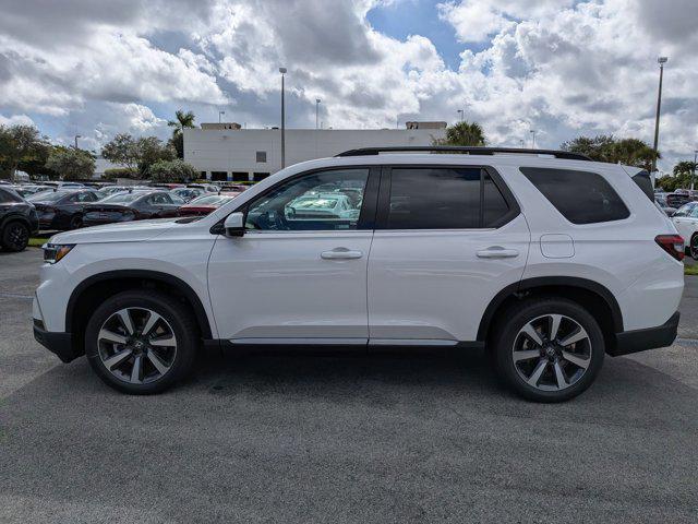 new 2025 Honda Pilot car, priced at $45,874