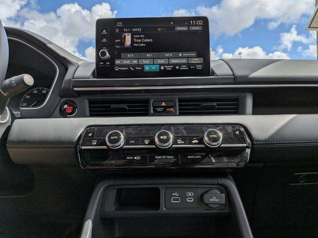 new 2025 Honda Pilot car, priced at $45,874