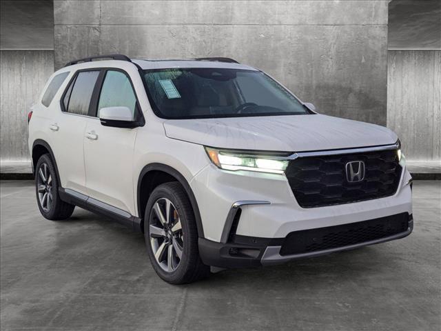 new 2025 Honda Pilot car, priced at $52,180