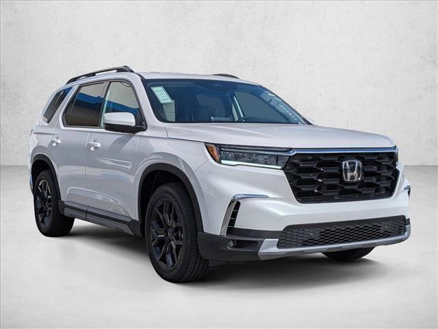 new 2025 Honda Pilot car, priced at $49,505