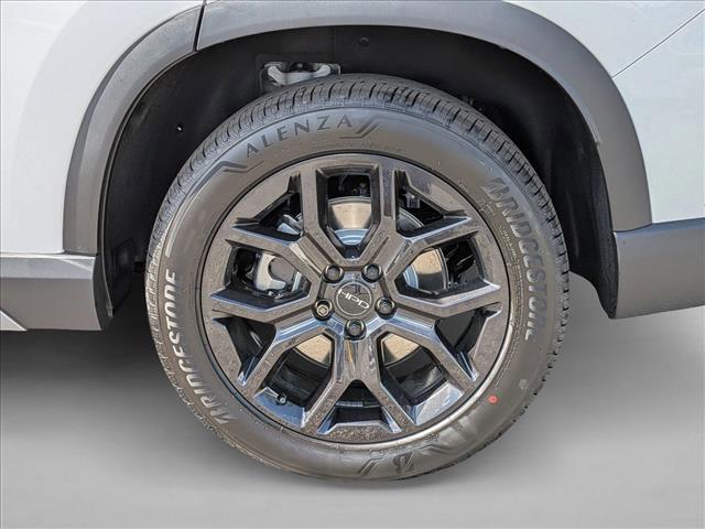 new 2025 Honda Pilot car, priced at $49,505