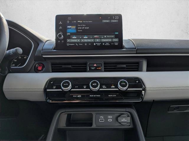 new 2025 Honda Pilot car, priced at $49,505