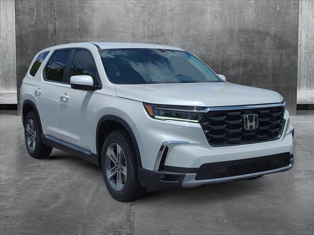 new 2025 Honda Pilot car, priced at $47,450