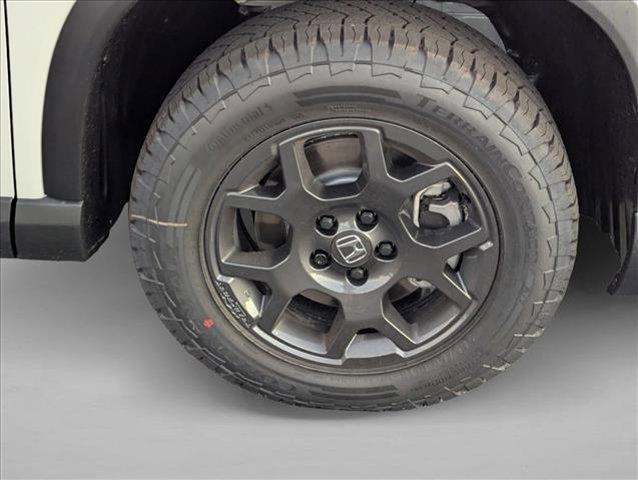 new 2025 Honda Pilot car, priced at $48,375