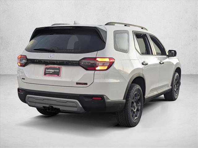 new 2025 Honda Pilot car, priced at $48,375