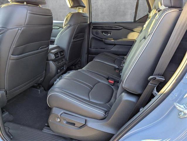 new 2025 Honda Pilot car, priced at $54,985